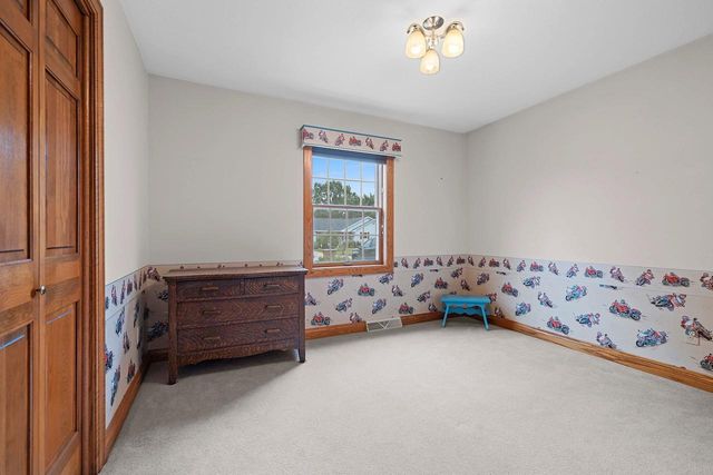 2767 ENGLEWOOD ROAD, Green Bay, WI 54311
