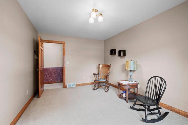 2767 ENGLEWOOD ROAD, Green Bay, WI 54311