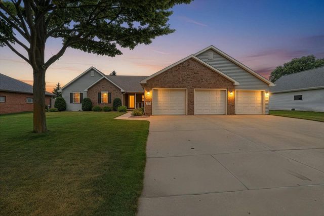 2767 ENGLEWOOD ROAD, Green Bay, WI 54311
