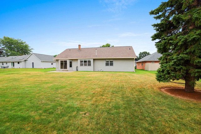 2767 ENGLEWOOD ROAD, Green Bay, WI 54311