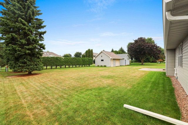 2767 ENGLEWOOD ROAD, Green Bay, WI 54311