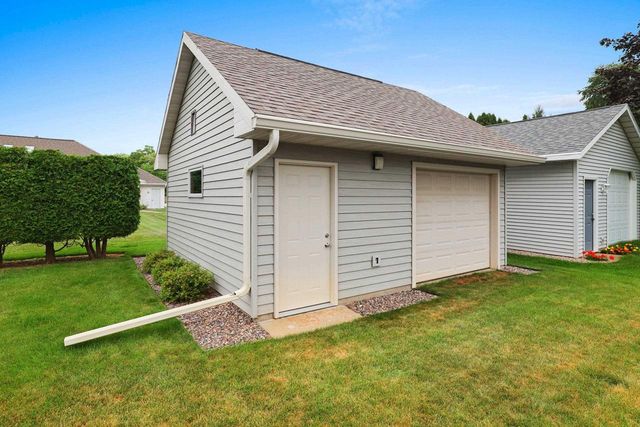 2767 ENGLEWOOD ROAD, Green Bay, WI 54311