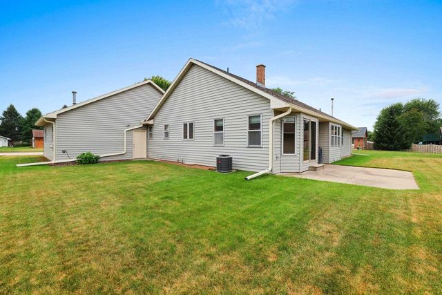 2767 ENGLEWOOD ROAD, Green Bay, WI 54311