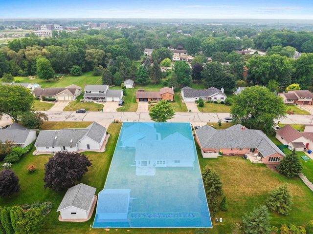 2767 ENGLEWOOD ROAD, Green Bay, WI 54311