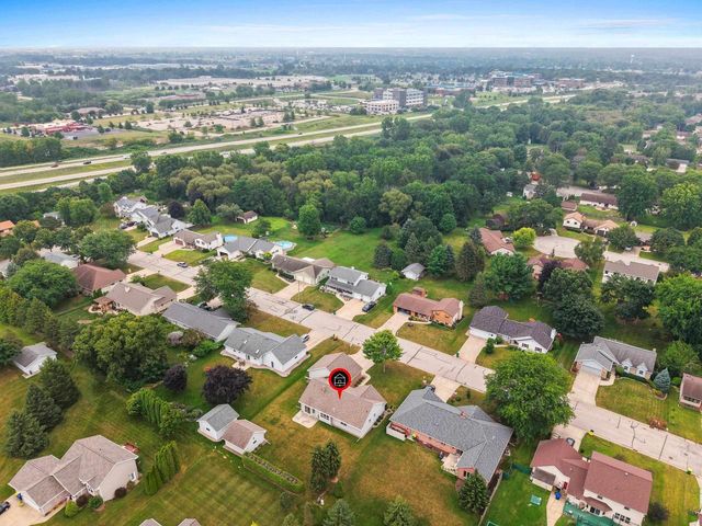 2767 ENGLEWOOD ROAD, Green Bay, WI 54311