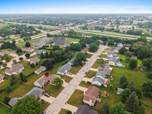 2767 ENGLEWOOD ROAD, Green Bay, WI 54311