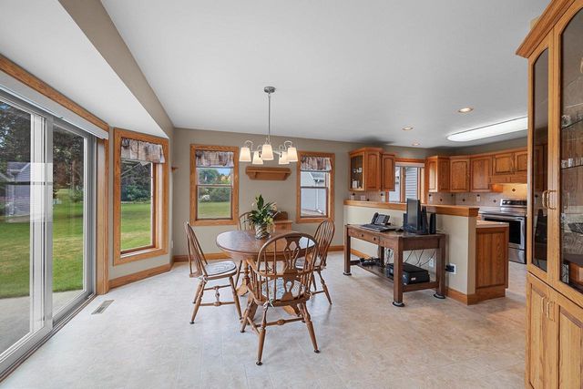 2767 ENGLEWOOD ROAD, Green Bay, WI 54311