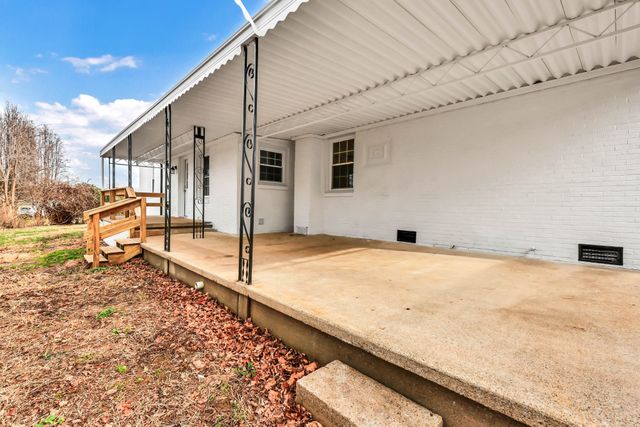 3436 Highway 48, Cunningham, TN 37052