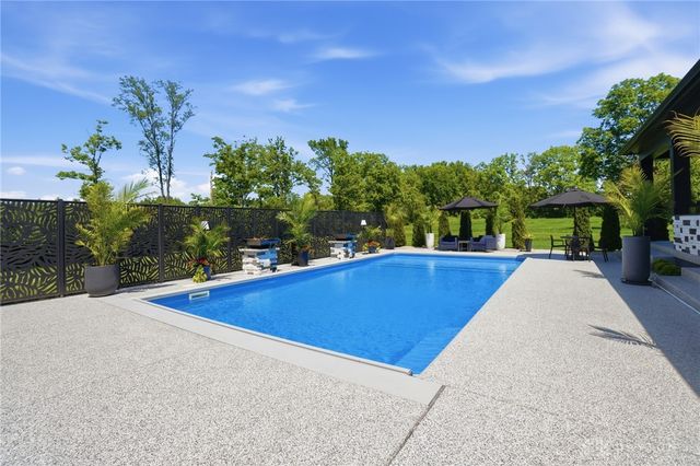 2268 Presley Court, Clearcreek Twp, OH 45036