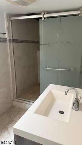 407 Jefferson Ave, Elizabeth City, NJ 07201