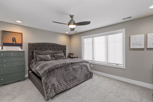 2762 NW 166th Court, Clive, IA 50325