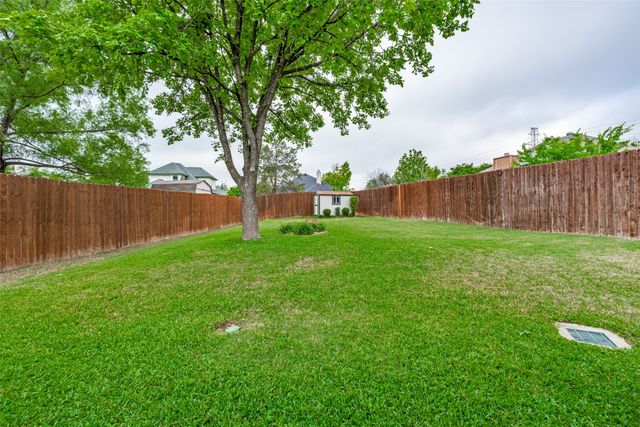 4817 Dogleg Drive, Haltom City, TX 76117