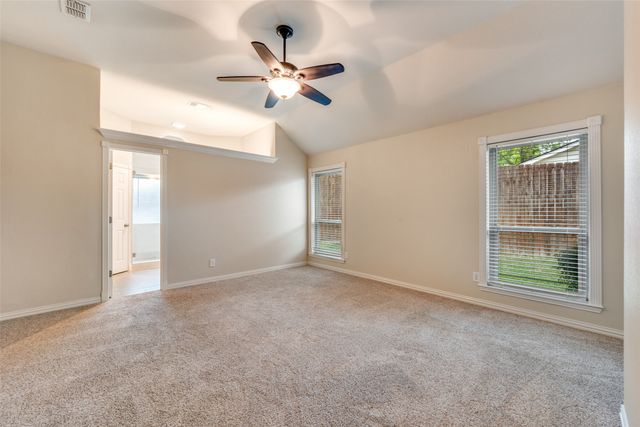 4817 Dogleg Drive, Haltom City, TX 76117