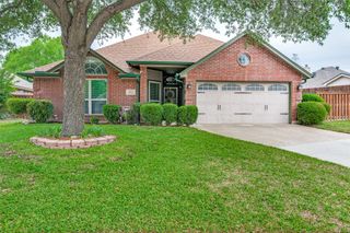 4817 Dogleg Drive, Haltom City, TX 76117