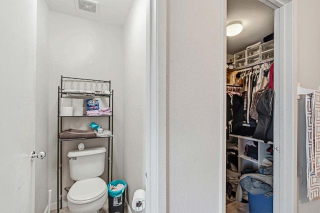 214 Shadywood Ave, Lathrop, CA 95330