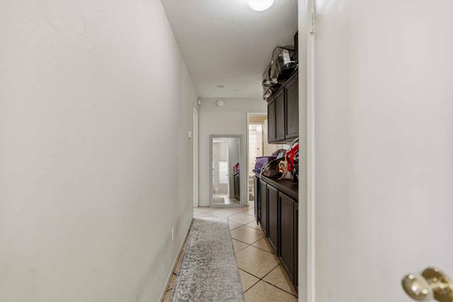 214 Shadywood Ave, Lathrop, CA 95330