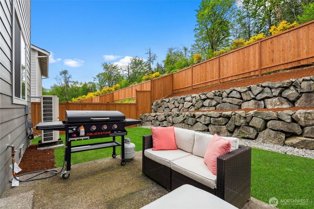 9844 Prospect Place, Gig Harbor, WA 98332