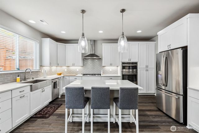 9844 Prospect Place, Gig Harbor, WA 98332