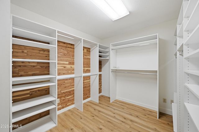 4949 E Shaw Butte Drive, Scottsdale, AZ 85254