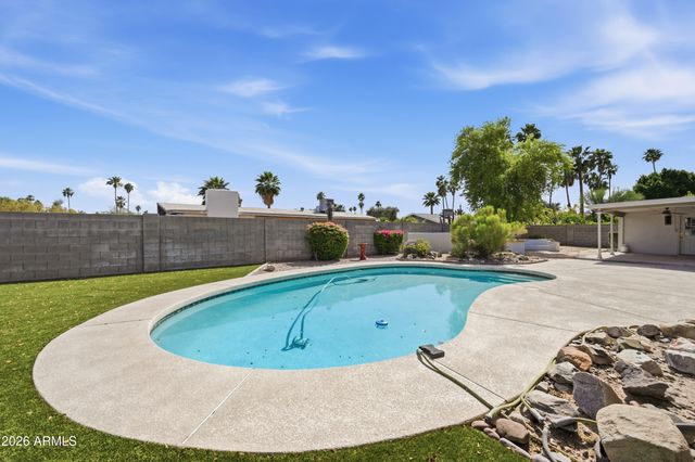 4949 E Shaw Butte Drive, Scottsdale, AZ 85254