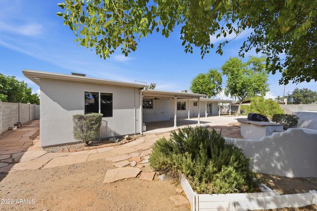 4949 E Shaw Butte Drive, Scottsdale, AZ 85254