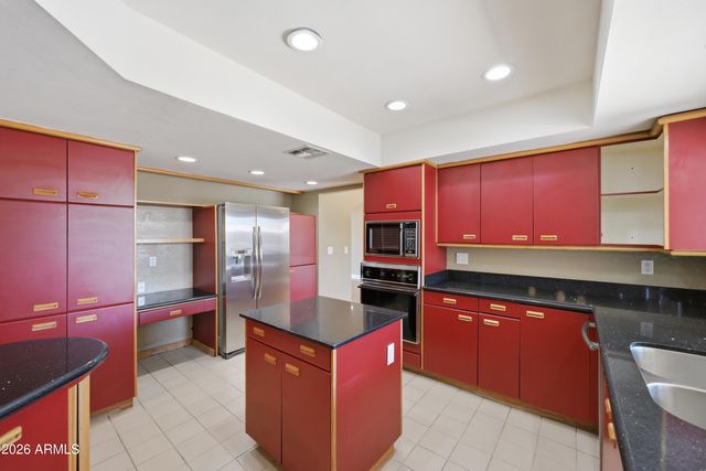 4949 E Shaw Butte Drive, Scottsdale, AZ 85254