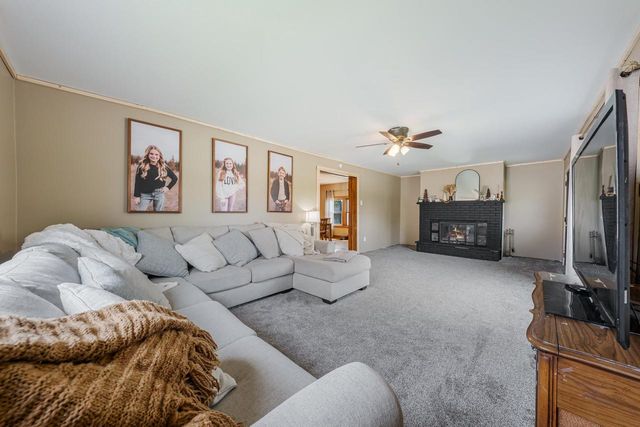 127 S 3RD STREET, Winneconne, WI 54986
