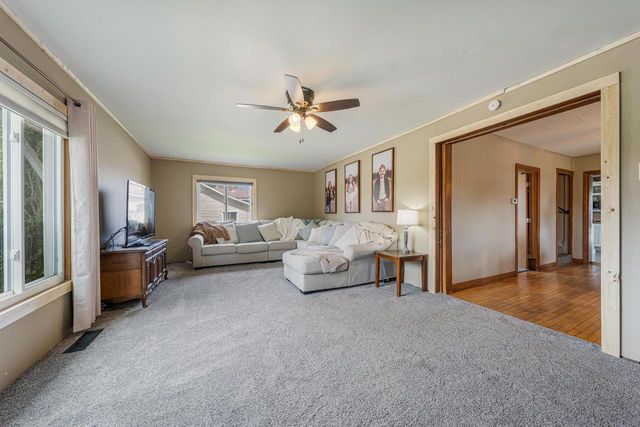 127 S 3RD STREET, Winneconne, WI 54986
