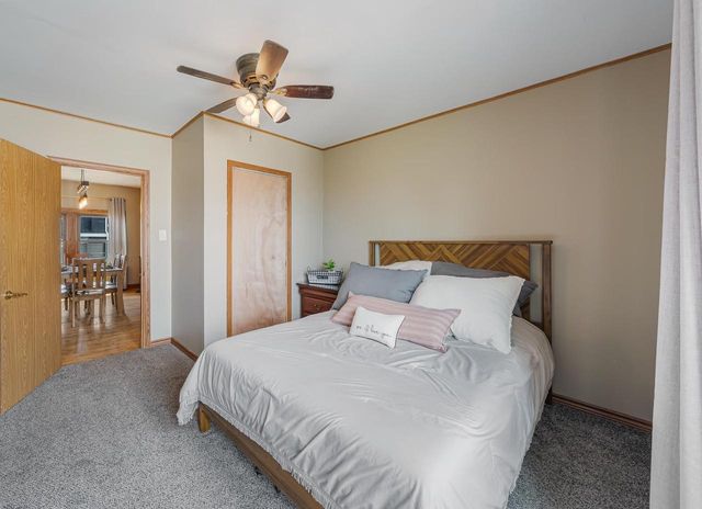 127 S 3RD STREET, Winneconne, WI 54986