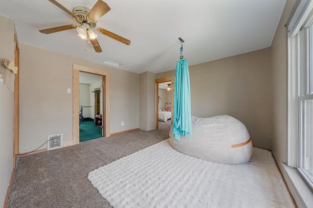 127 S 3RD STREET, Winneconne, WI 54986