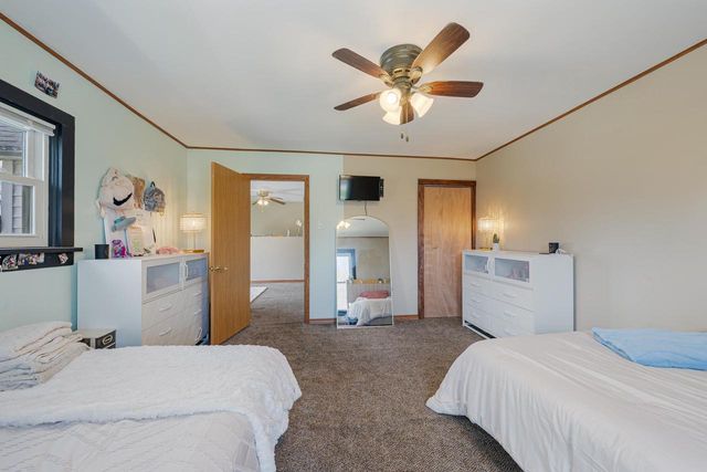 127 S 3RD STREET, Winneconne, WI 54986