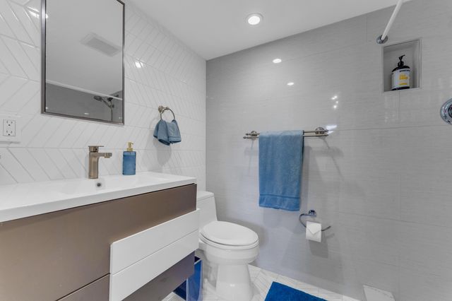 50 SE 12th Street 2260, Boca Raton, FL 33432