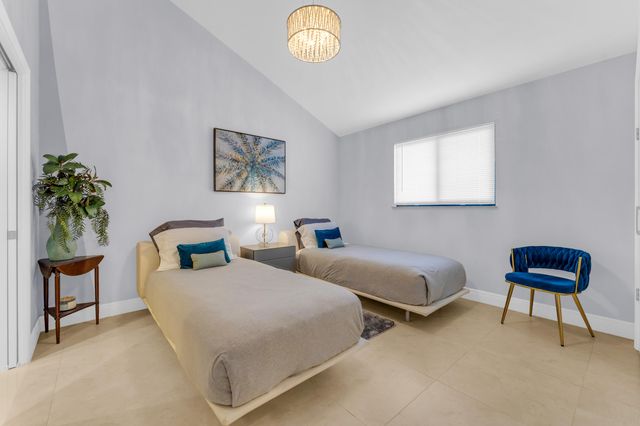 50 SE 12th Street 2260, Boca Raton, FL 33432