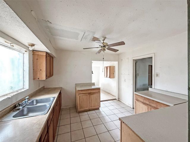 6723 London Street, Houston, TX 77021