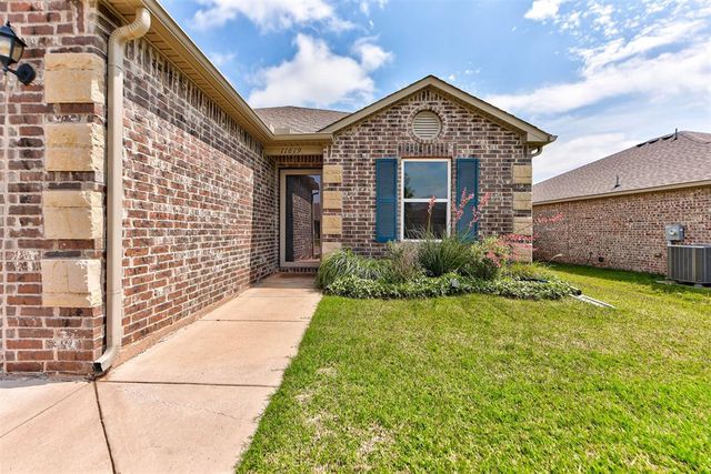 11619 NW 97th Street, Yukon, OK 73099