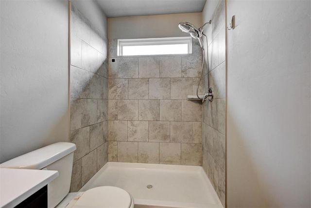 11619 NW 97th Street, Yukon, OK 73099