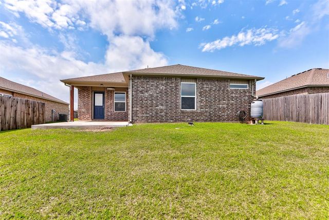 11619 NW 97th Street, Yukon, OK 73099