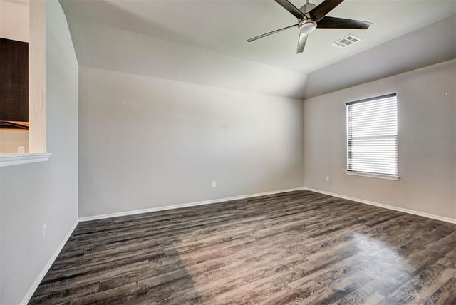 11619 NW 97th Street, Yukon, OK 73099