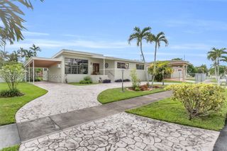3121 SW 84th Ct, Miami, FL 33155