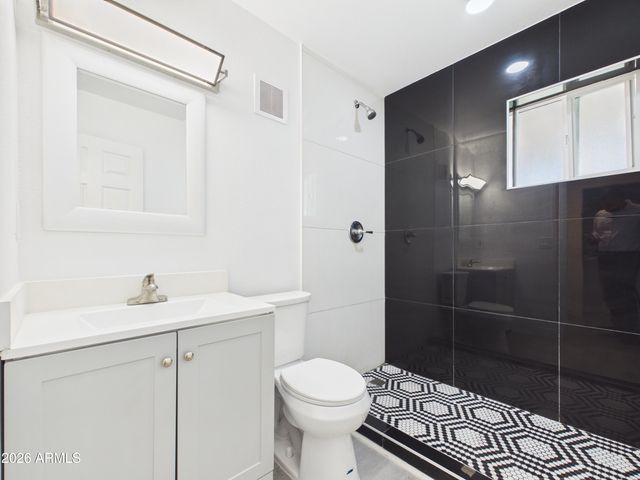 6038 W Marconi Avenue, Glendale, AZ 85306