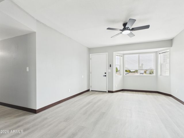 6038 W Marconi Avenue, Glendale, AZ 85306