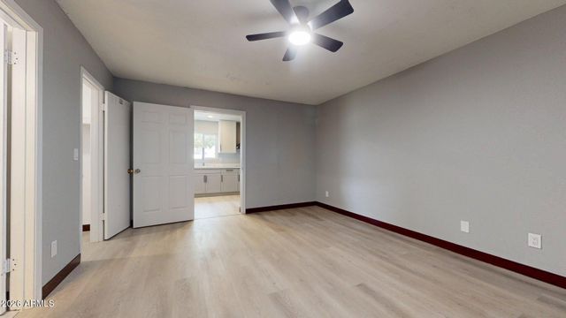 6038 W Marconi Avenue, Glendale, AZ 85306