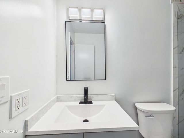 6038 W Marconi Avenue, Glendale, AZ 85306