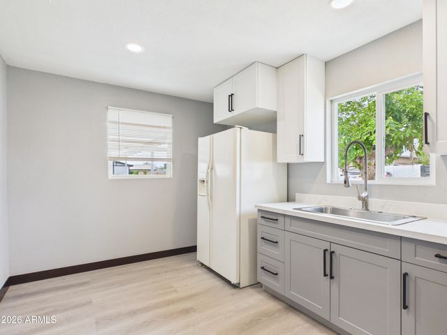 6038 W Marconi Avenue, Glendale, AZ 85306