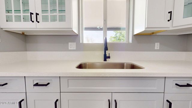 6038 W Marconi Avenue, Glendale, AZ 85306