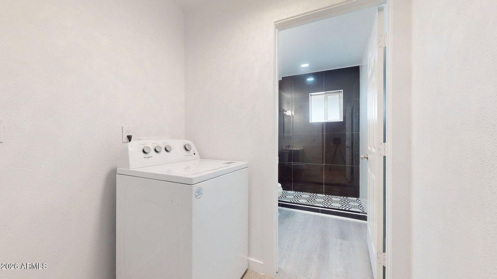 Image 20 of property listing at 6038 W Marconi Avenue, Glendale, AZ 85306