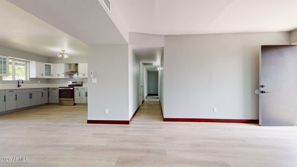 Image 23 of property listing at 6038 W Marconi Avenue, Glendale, AZ 85306