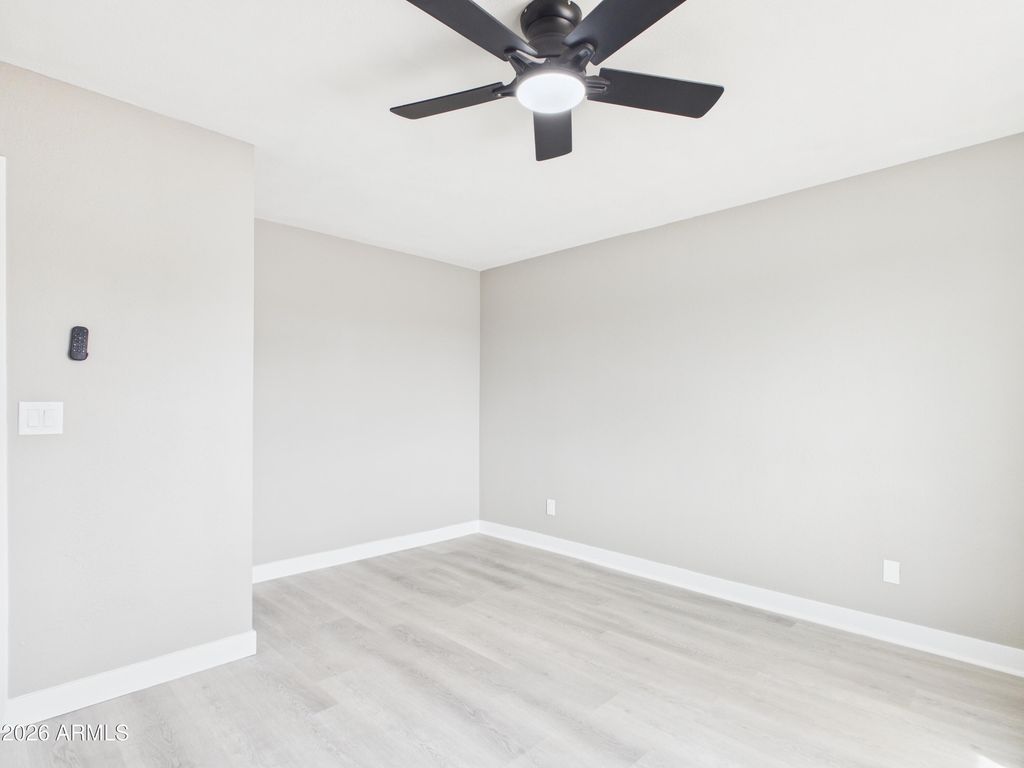 Image 32 of property listing at 6038 W Marconi Avenue, Glendale, AZ 85306