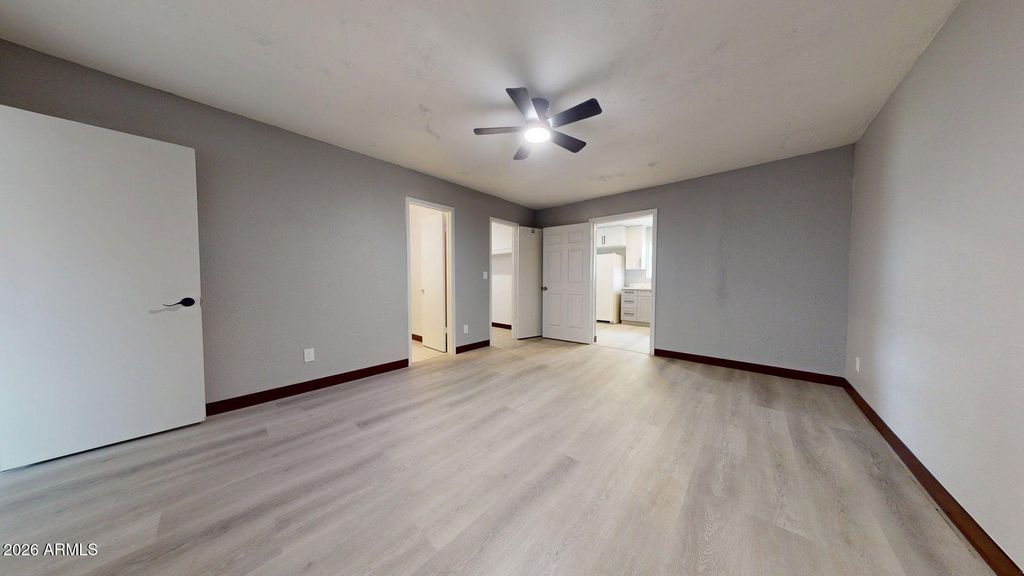 Image 34 of property listing at 6038 W Marconi Avenue, Glendale, AZ 85306