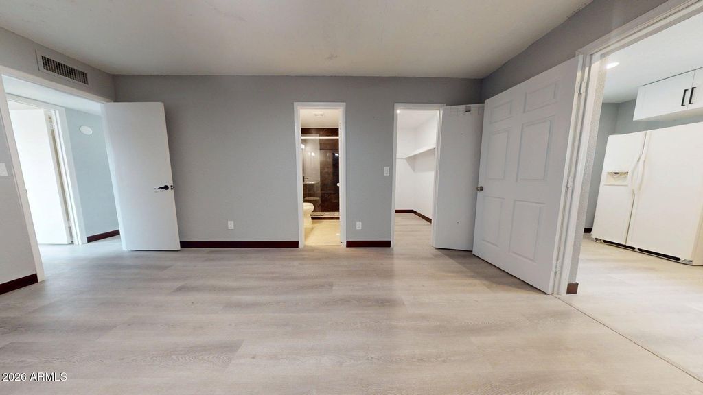 Image 35 of property listing at 6038 W Marconi Avenue, Glendale, AZ 85306